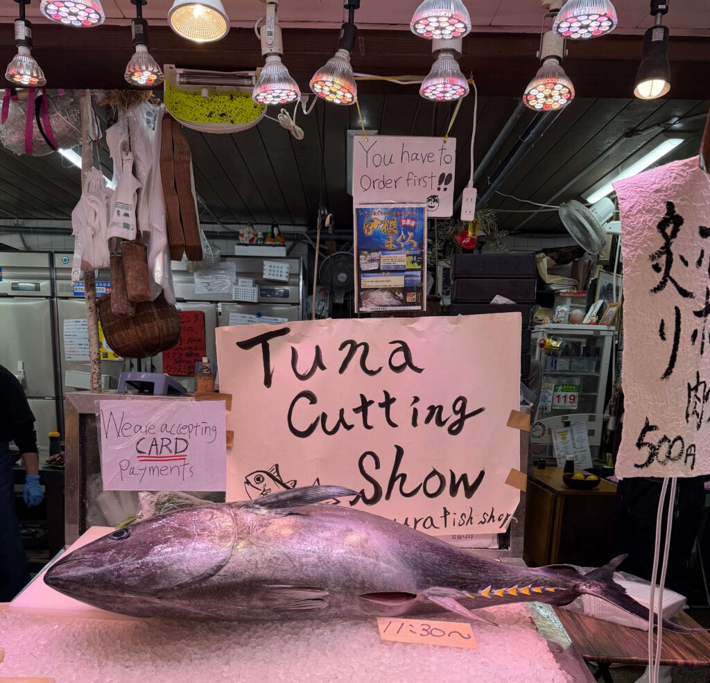 Japan Kyoto tuna cutting