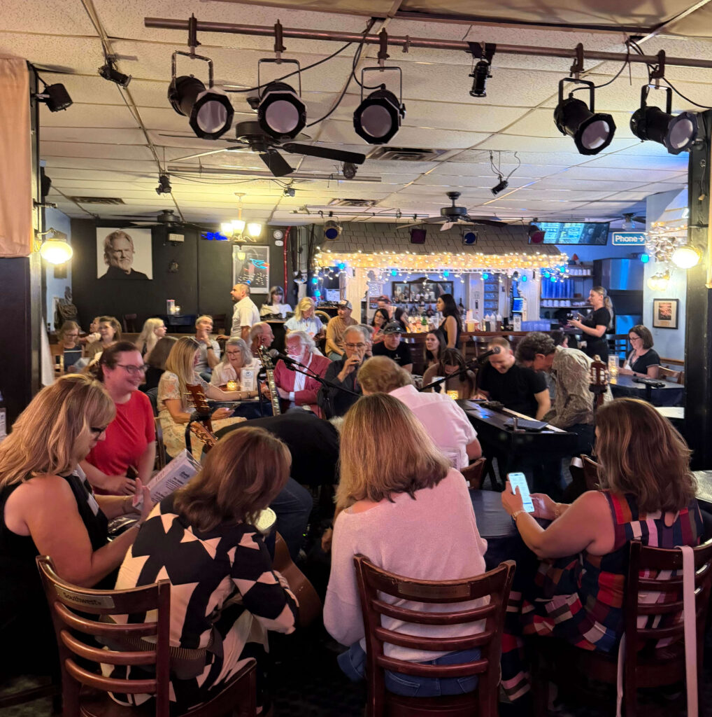 nashville bluebird cafe